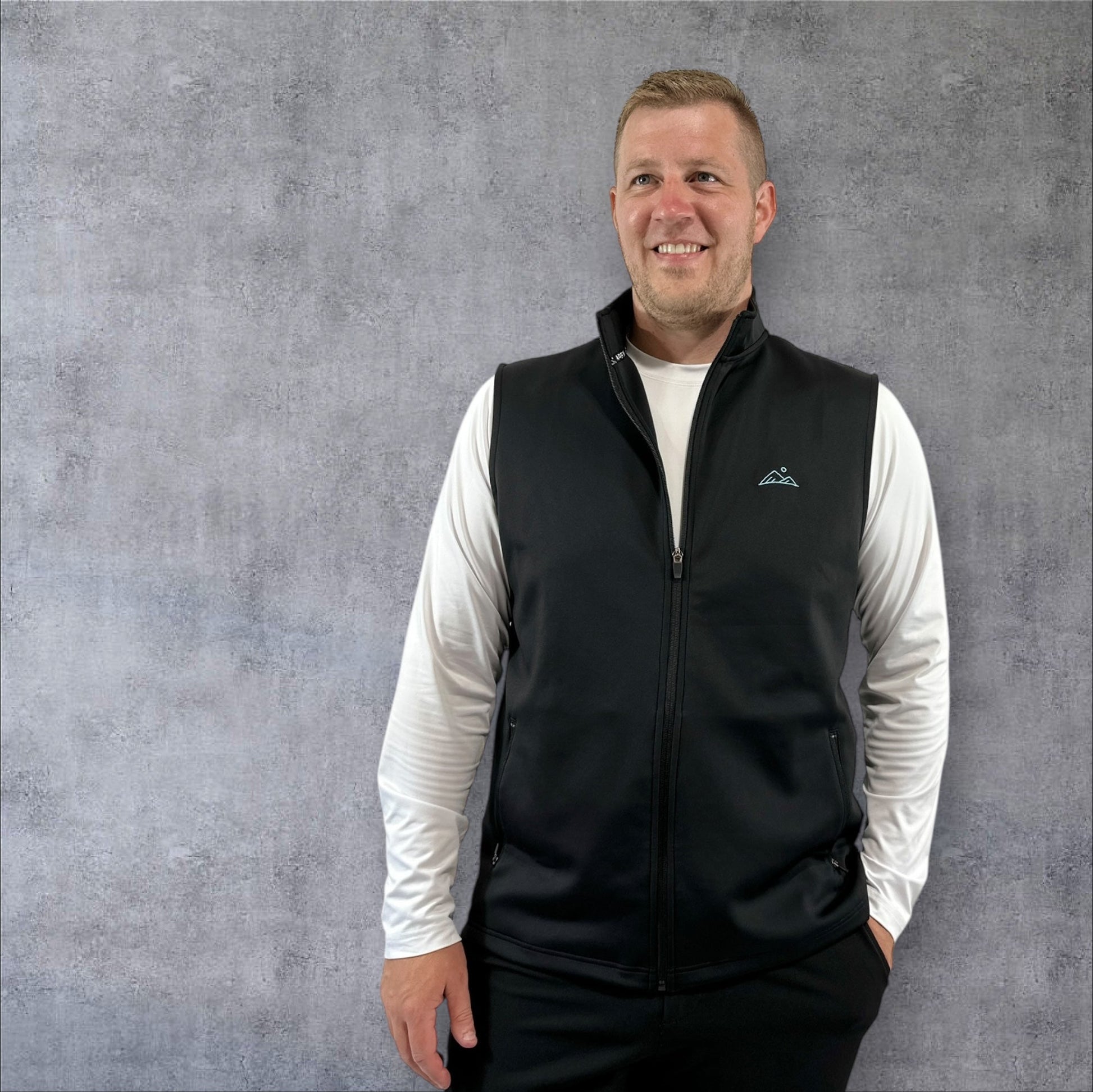 Traverse Vest - Black - Apex Apparel