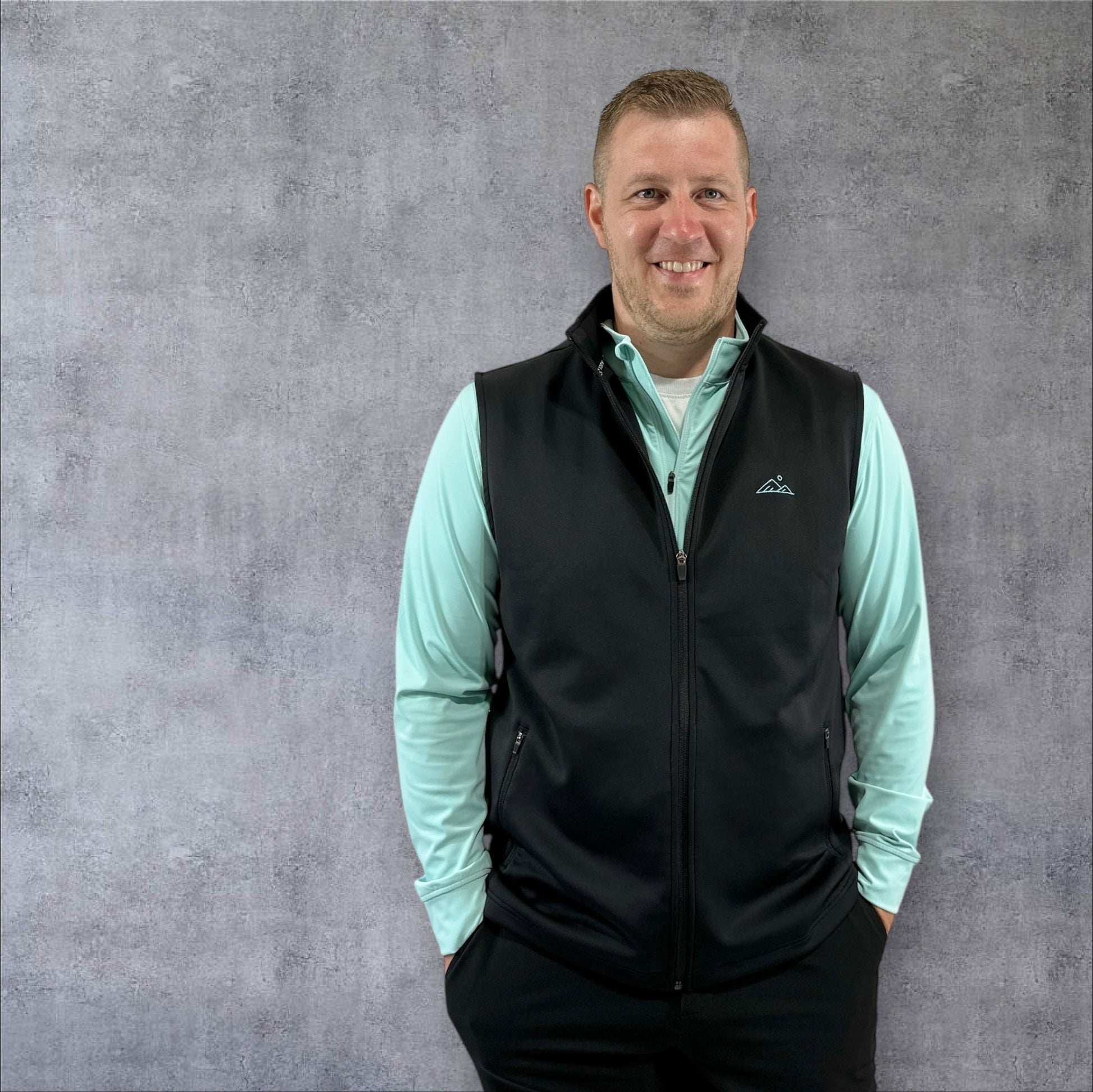 Traverse Vest - Black - Apex Apparel